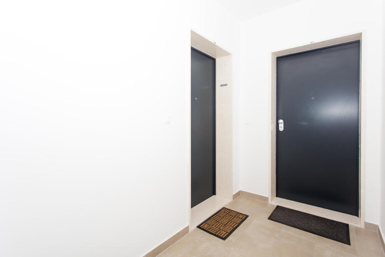 Iris Apartment Private Parking Spalato Esterno foto